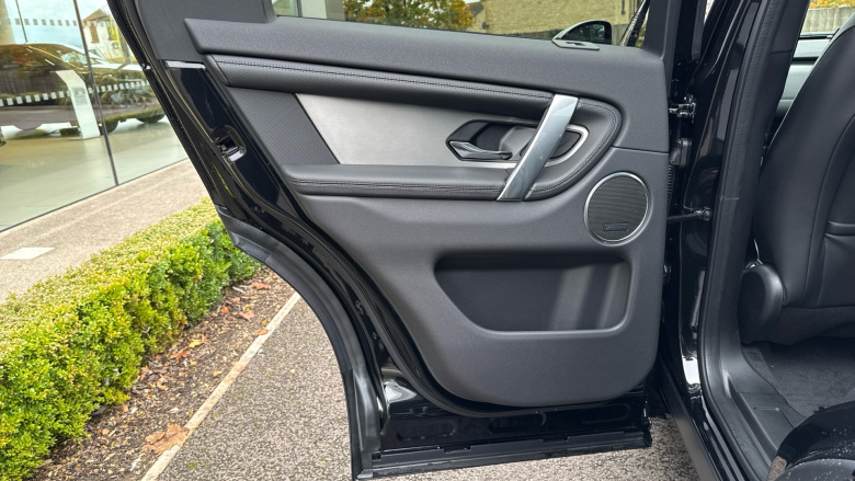 Land Rover Discovery Sport 2.0 D200 Dynamic SE 5dr Auto [5 Seat] Diesel Station Wagon